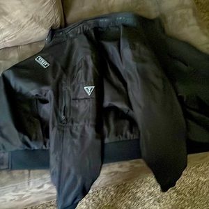 Size large guess jacket